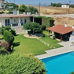 ヴィラ Poolside Paradise Dilesi By μρs Dhílesi