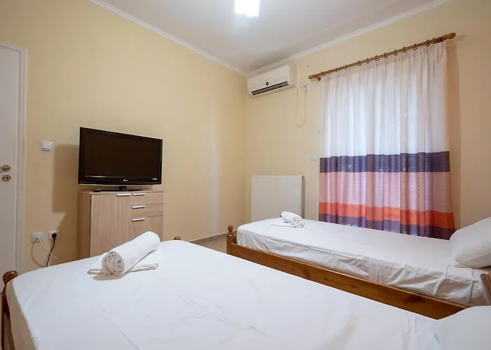 Poolside Paradise Dilesi By Μρs Villa Dhilesi