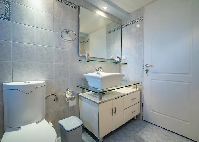 Poolside Paradise Dilesi By Μρs Villa *