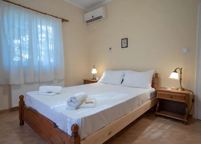 Poolside Paradise Dilesi By Μρs Villa Dhilesi