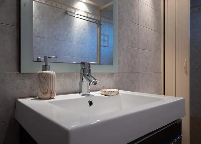 Poolside Paradise Dilesi By Μρs *