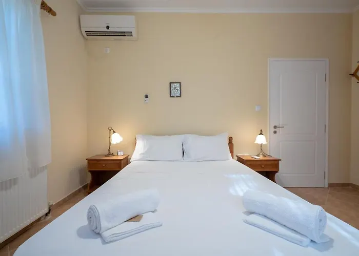 Villa Poolside Paradise Dilesi By Μρs *