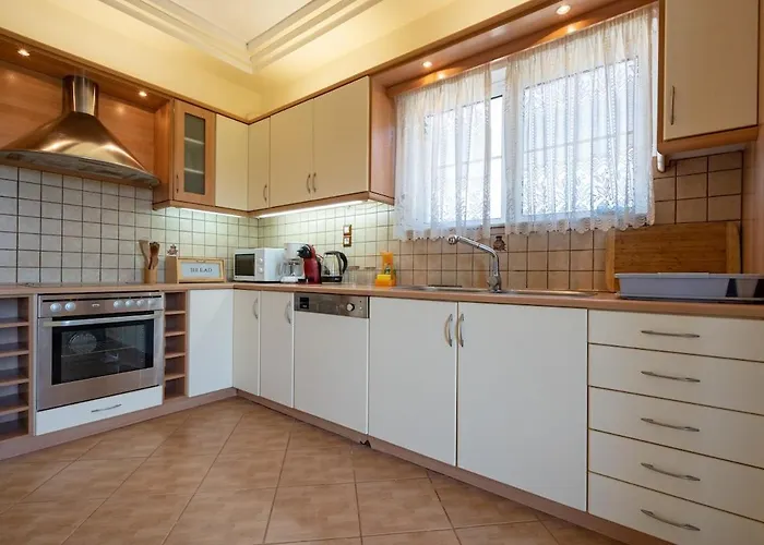 Poolside Paradise Dilesi By Μρs *